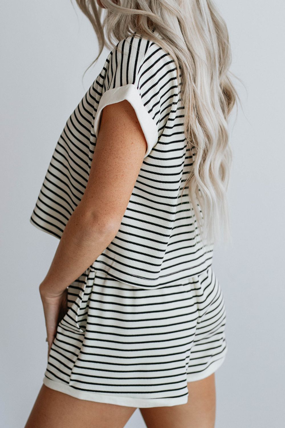 STUNNLY  Striped Round Neck Top and Shorts Set   