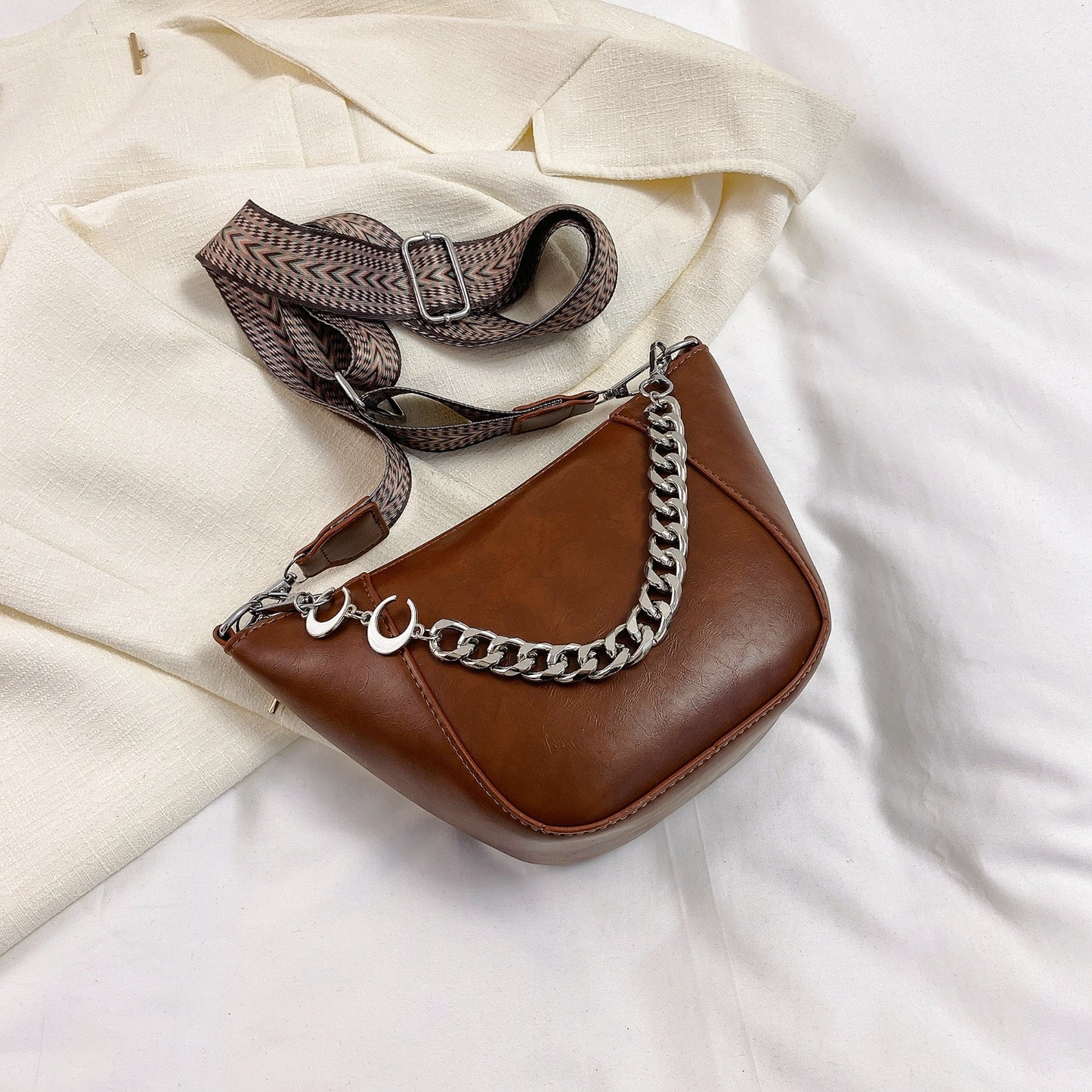 PU Leather Chain Trim Crossbody Bag Chestnut One Size 