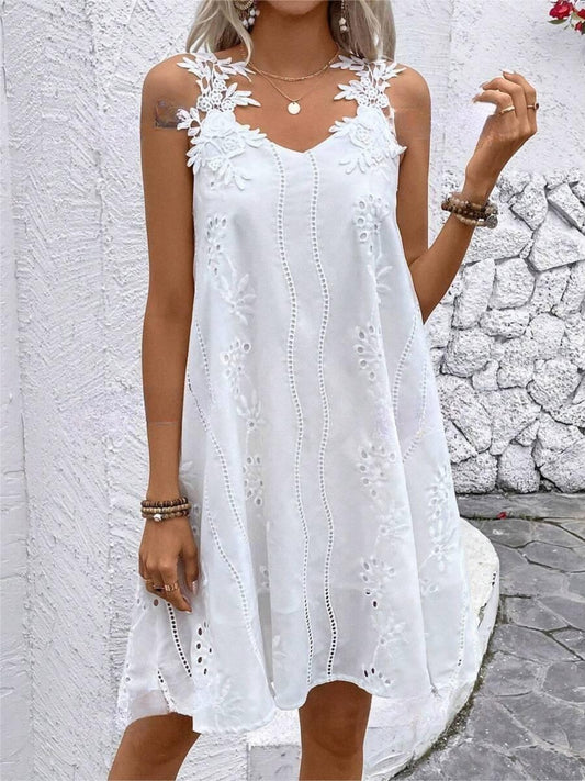 STUNNLY  Lace Detail V-Neck Mini Dress White S 