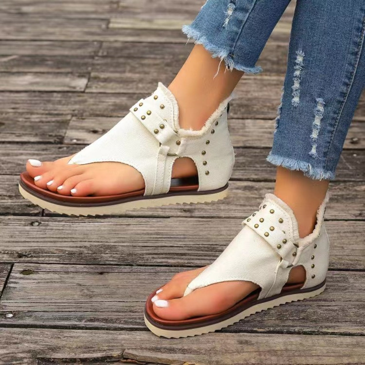 STUNNLY  Studded Raw Hem Flat Sandals   