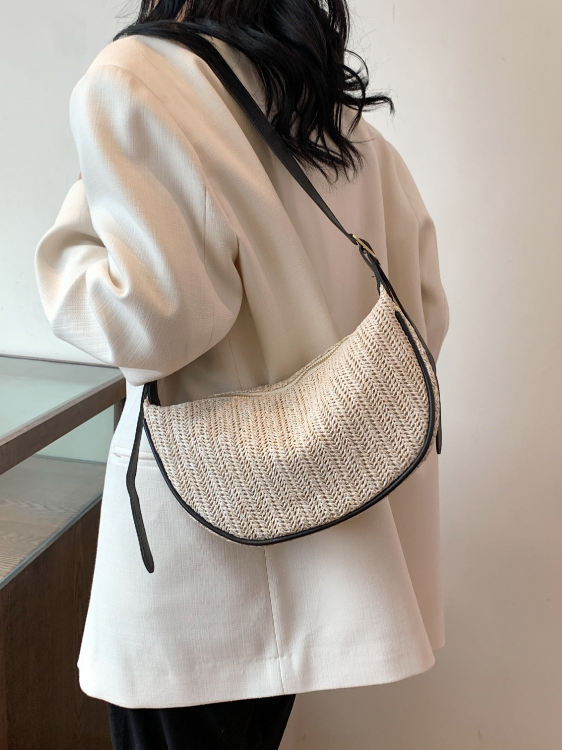 Straw Weave Adjustable Strap Shoulder Bag   