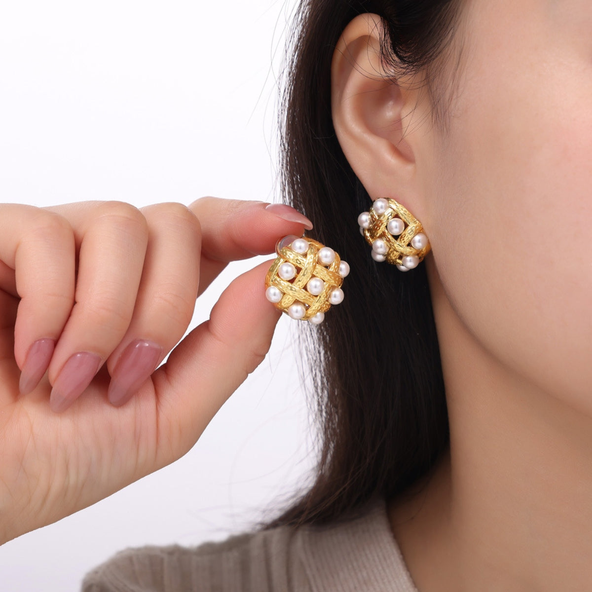 STUNNLY  Copper Shell Pearl Stud Earrings   