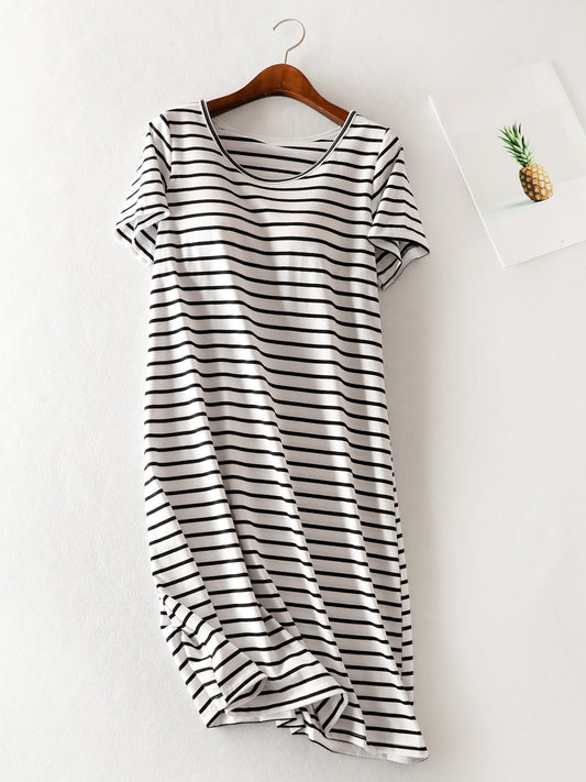 Striped Round Neck Short Sleeve Dress Black/White M 