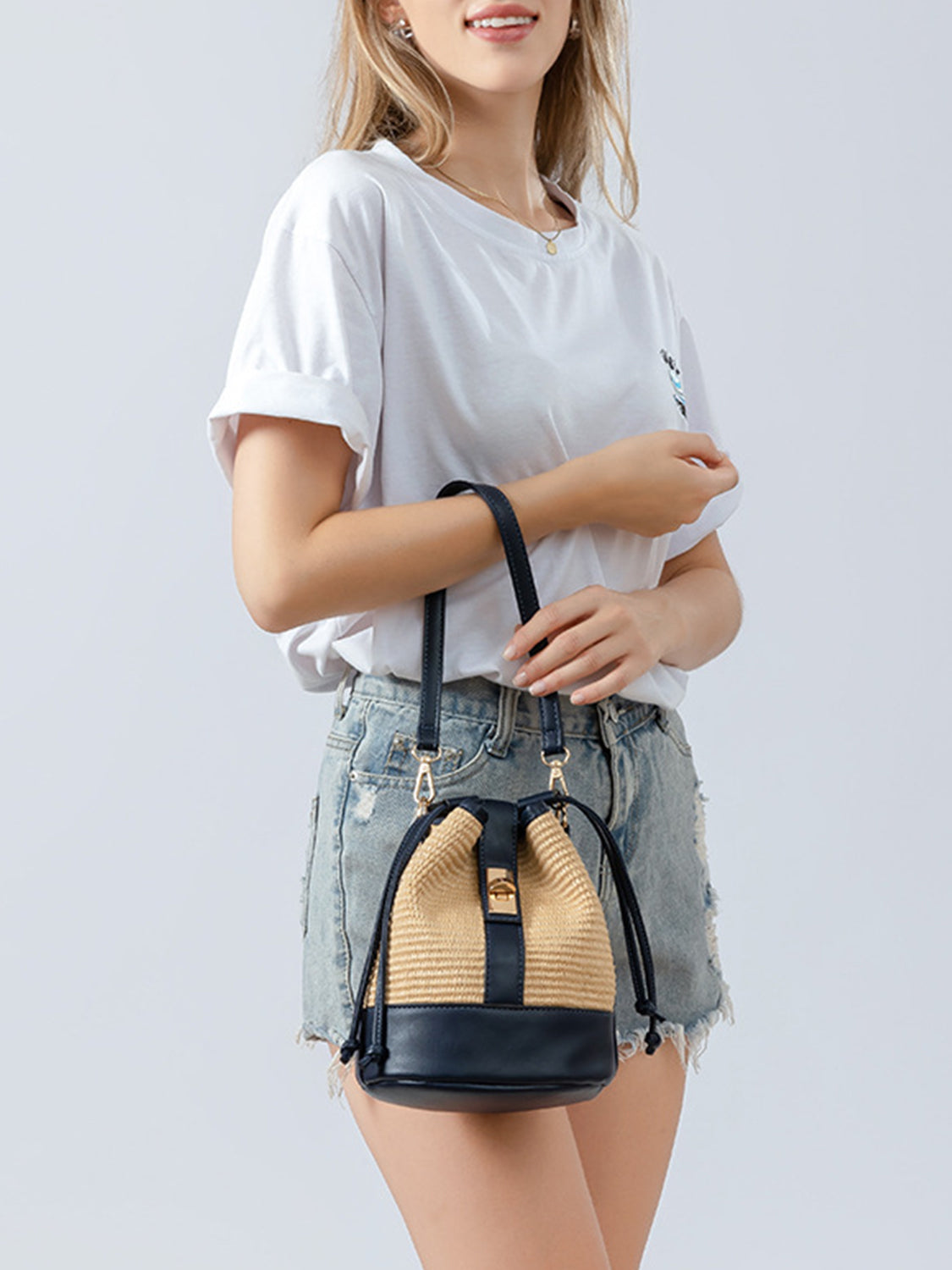 Straw Braided Adjustable Strap Bucket Bag   