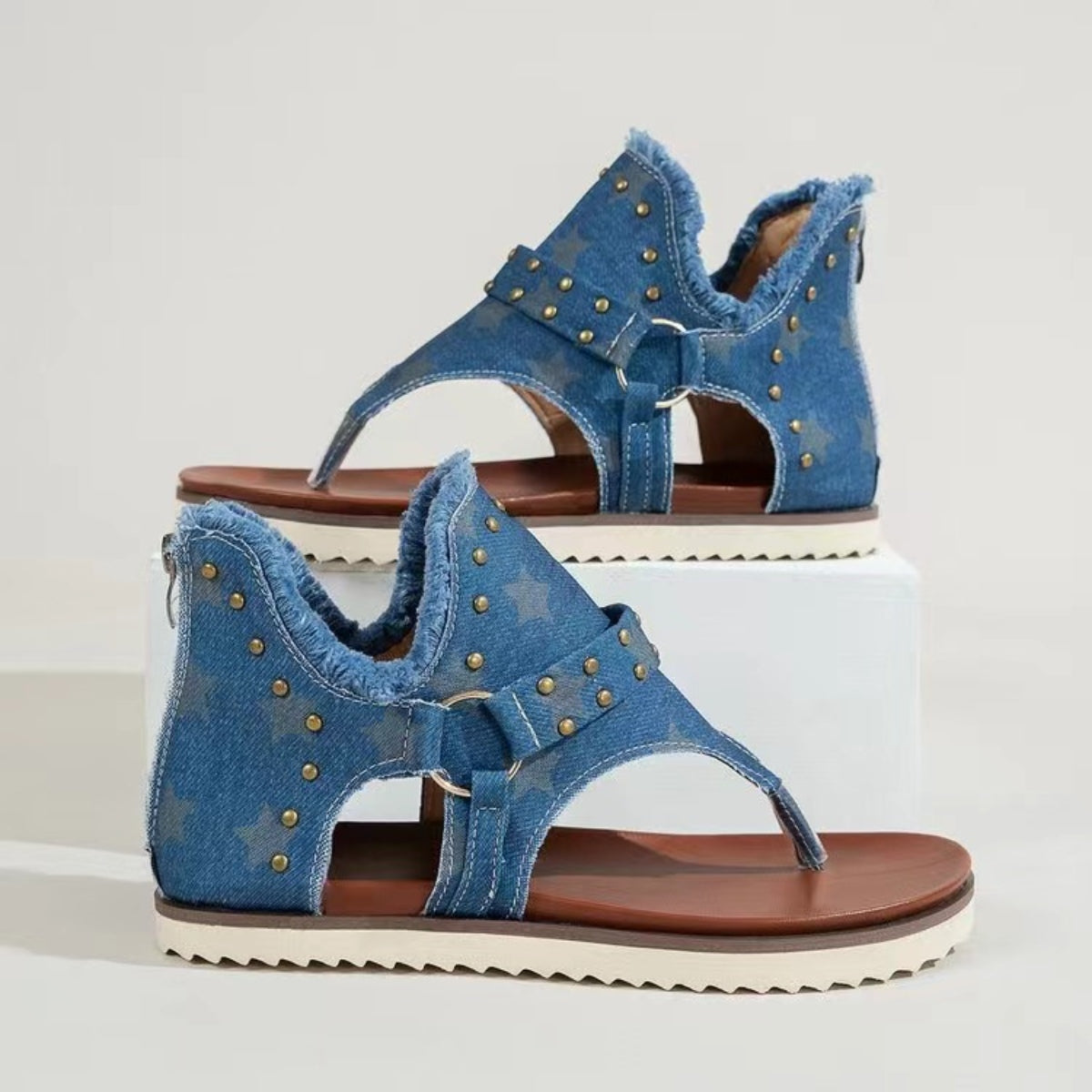 STUNNLY  Studded Raw Hem Flat Sandals   