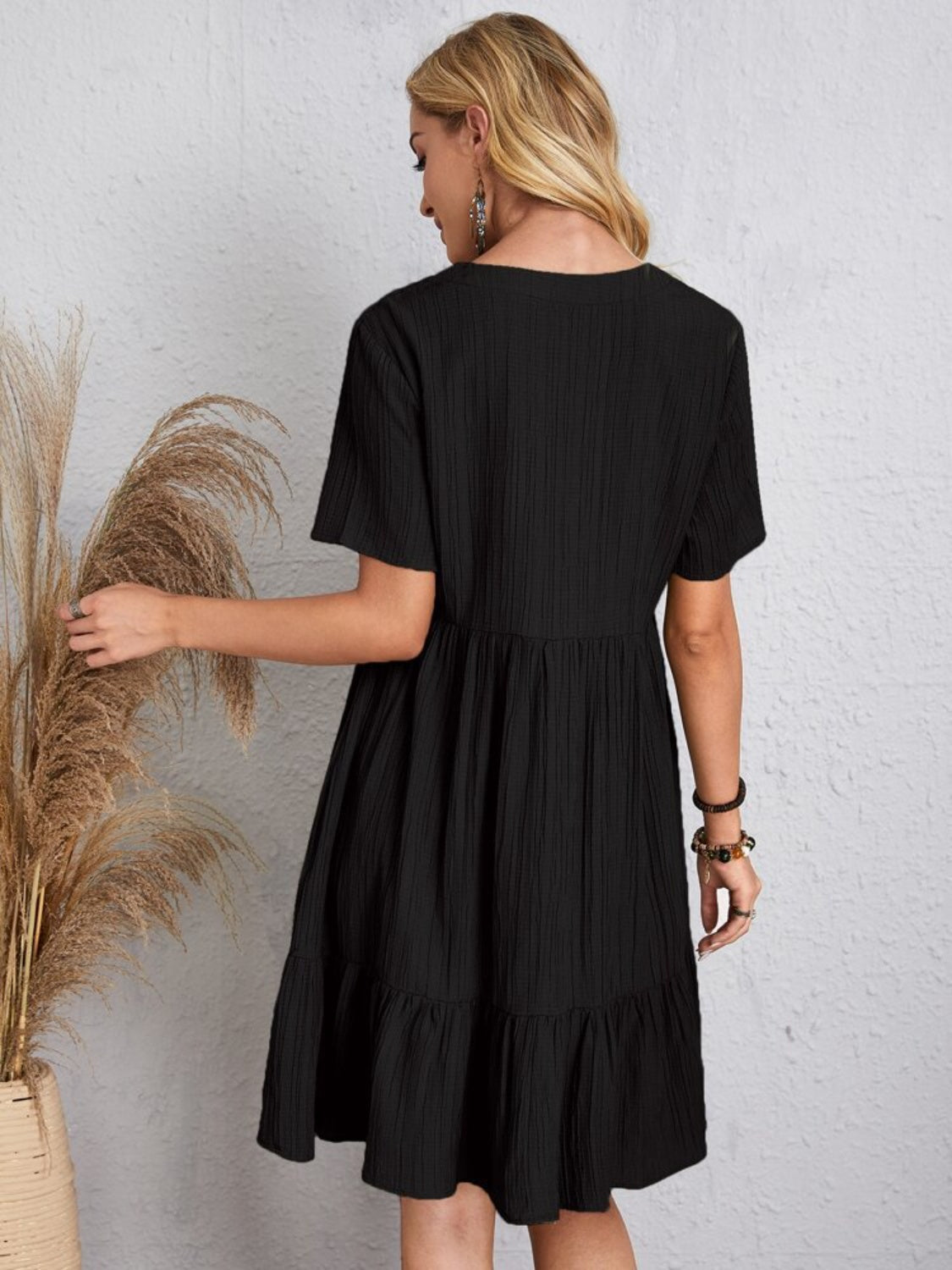 Full Size V-Neck Short Sleeve Dress Black S 