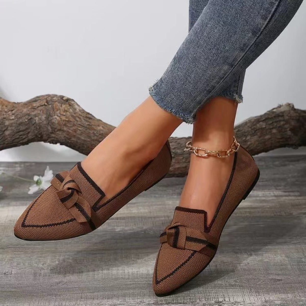 Bow Contrast Trim Point Toe Loafers   