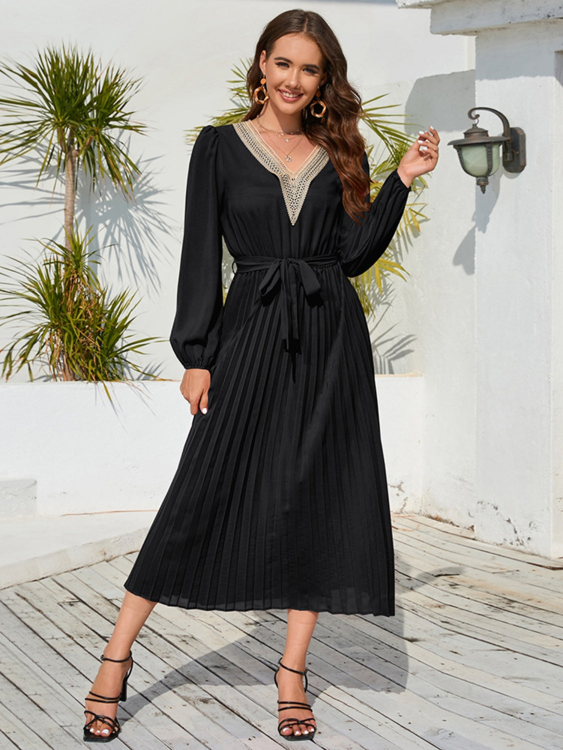 V-Neck Long Sleeve Pleated Dress Black S 