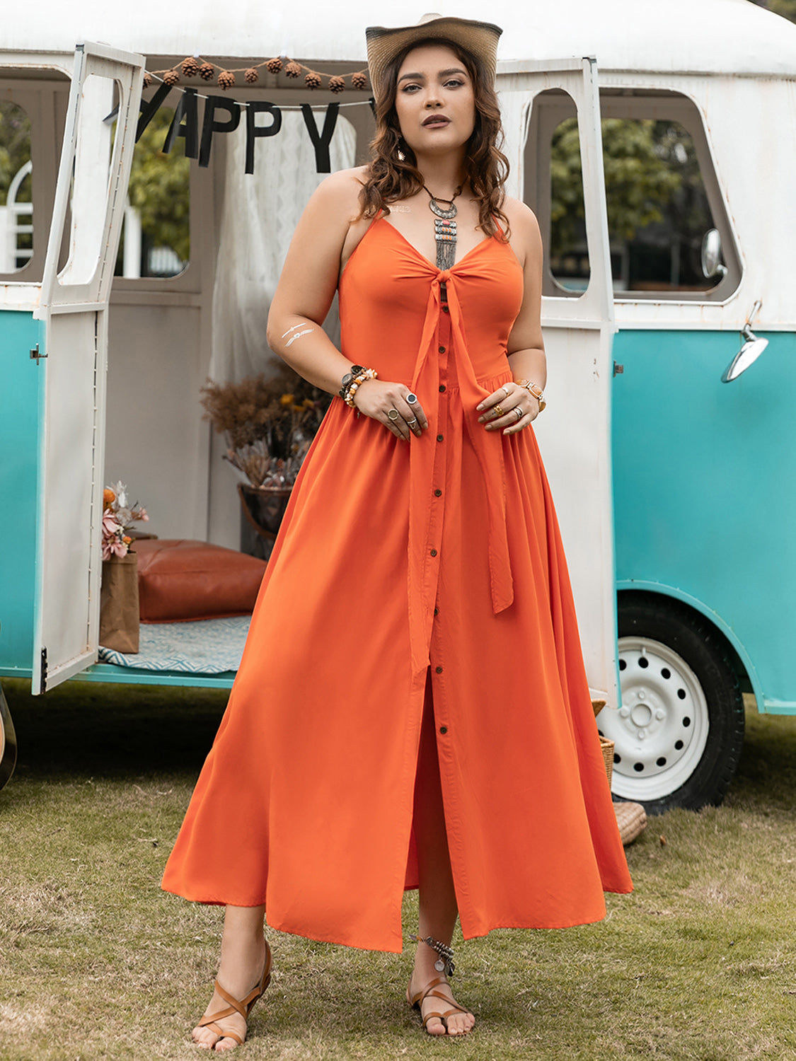 Plus Size Halter Neck Midi Dress   