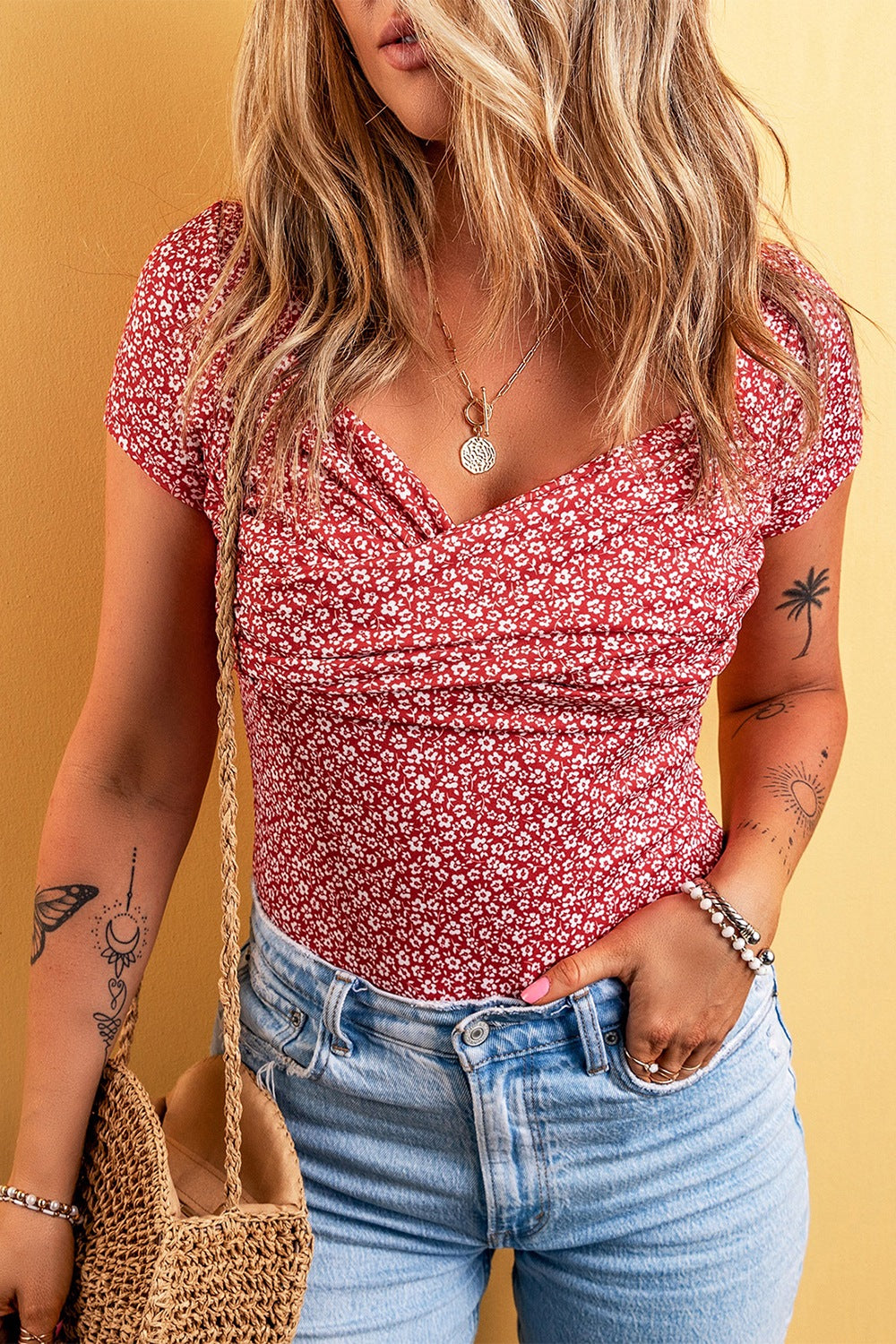 STUNNLY  Floral Surplice Short Sleeve Bodysuit Brick Red S 