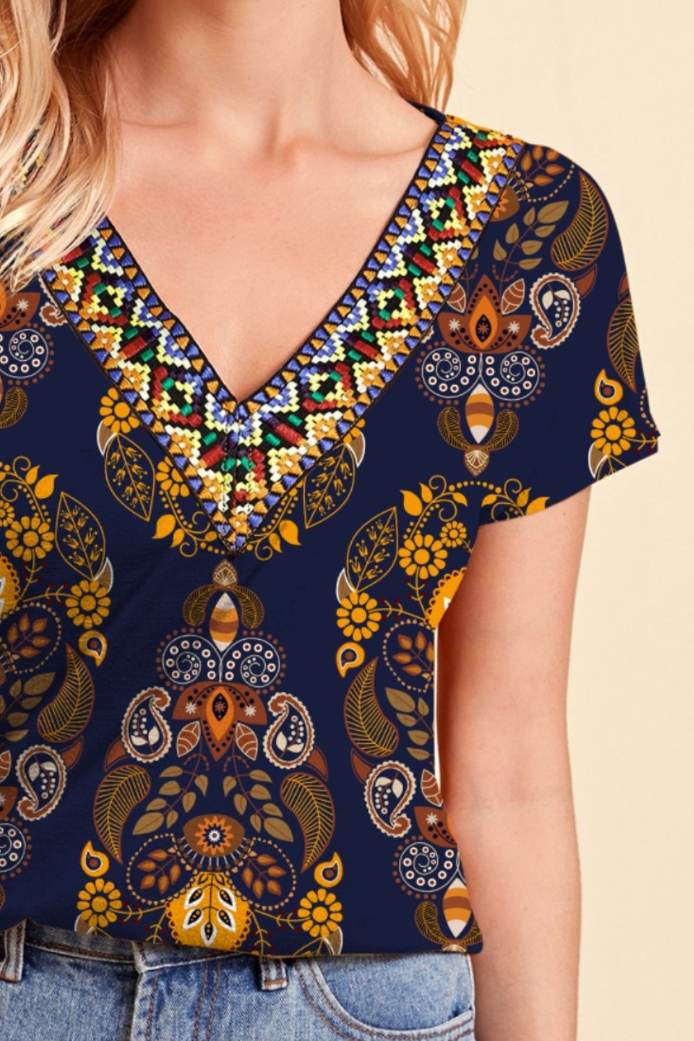 STUNNLY  Printed V-Neck Short Sleeve T-Shirt   