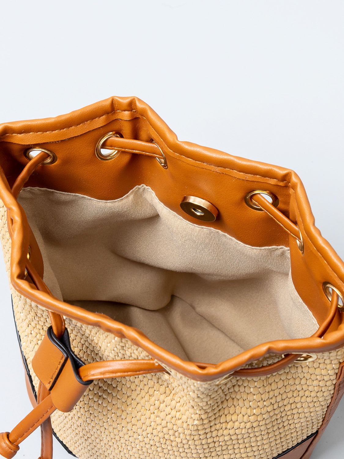 Straw Braided Adjustable Strap Bucket Bag   