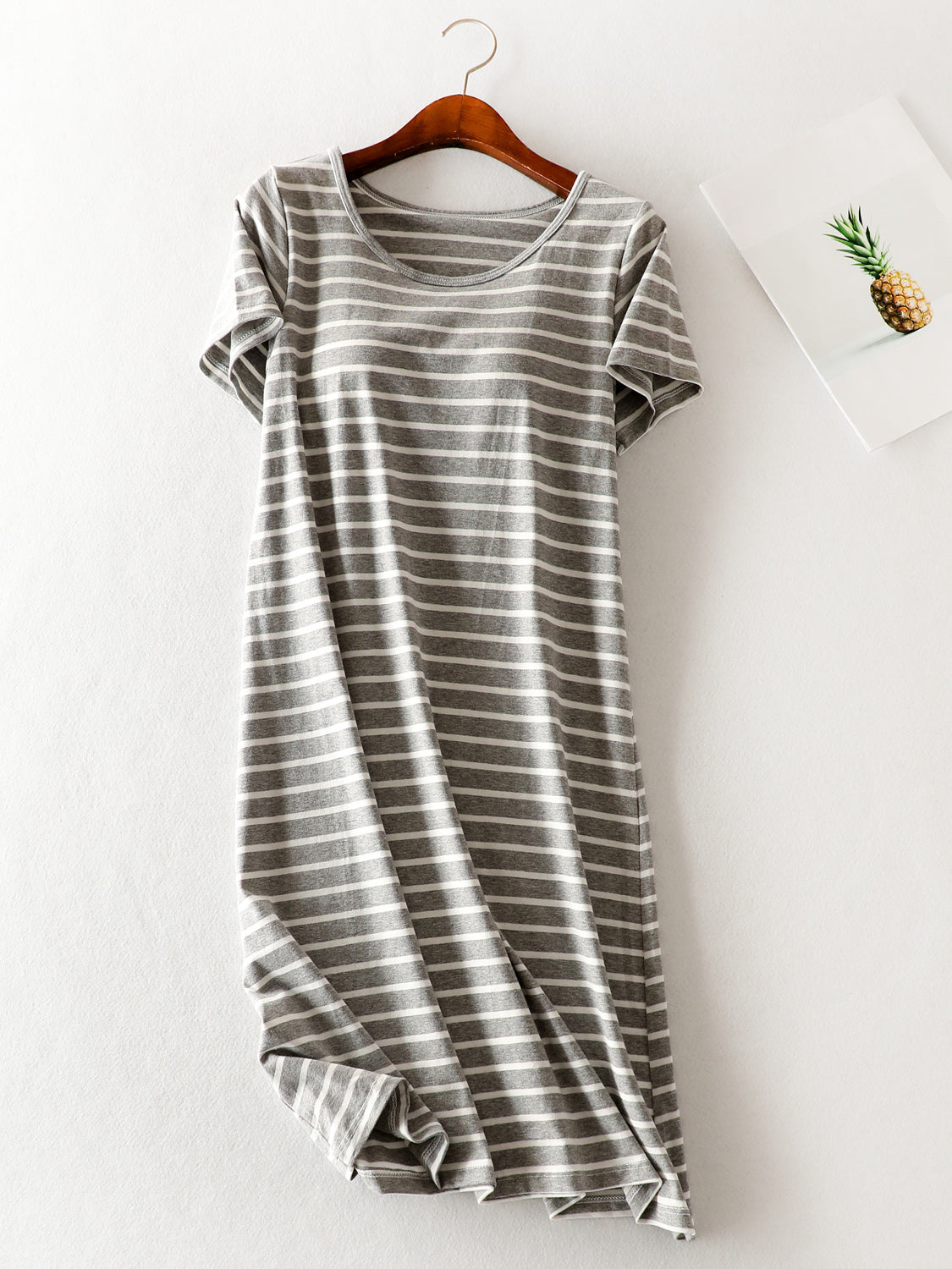 Striped Round Neck Short Sleeve Dress Gray/White M 