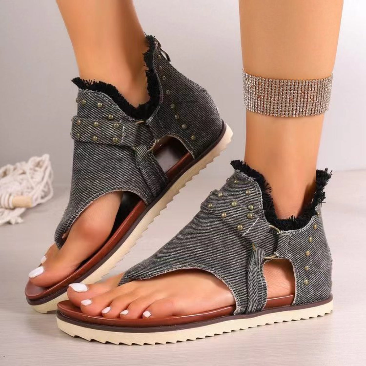 STUNNLY  Studded Raw Hem Flat Sandals Charcoal 36(US5) 