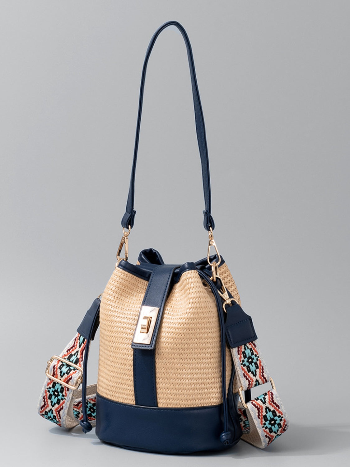 Straw Braided Adjustable Strap Bucket Bag Navy One Size 