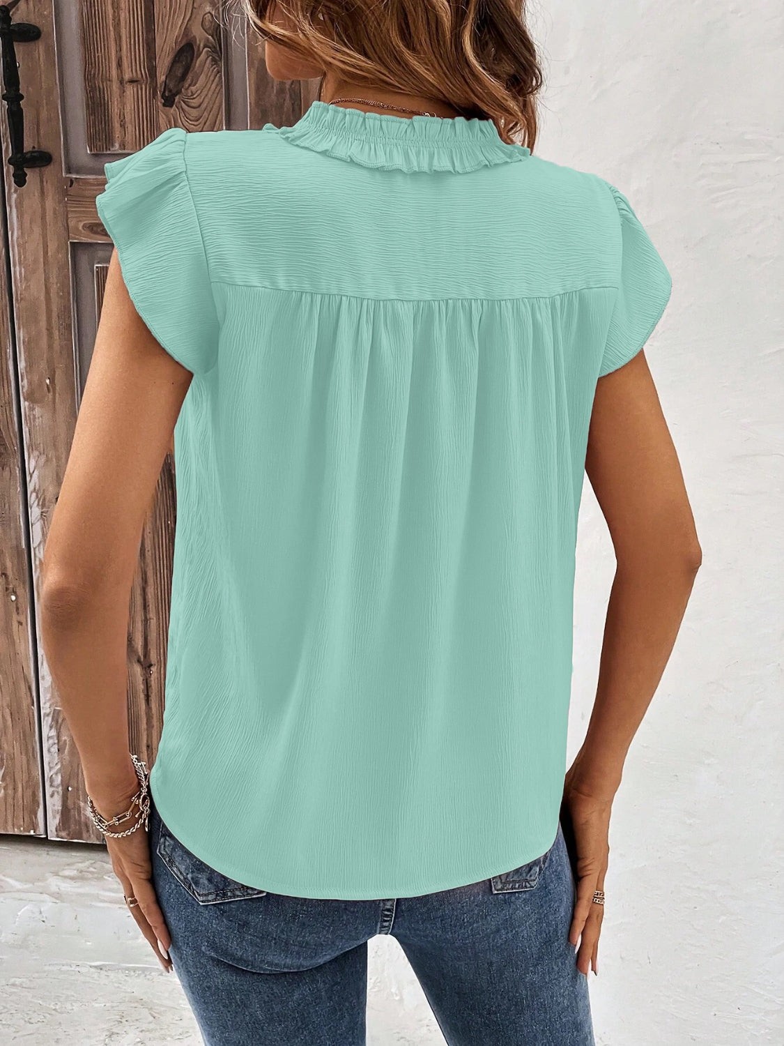 STUNNLY  Notched Cap Sleeve Blouse   