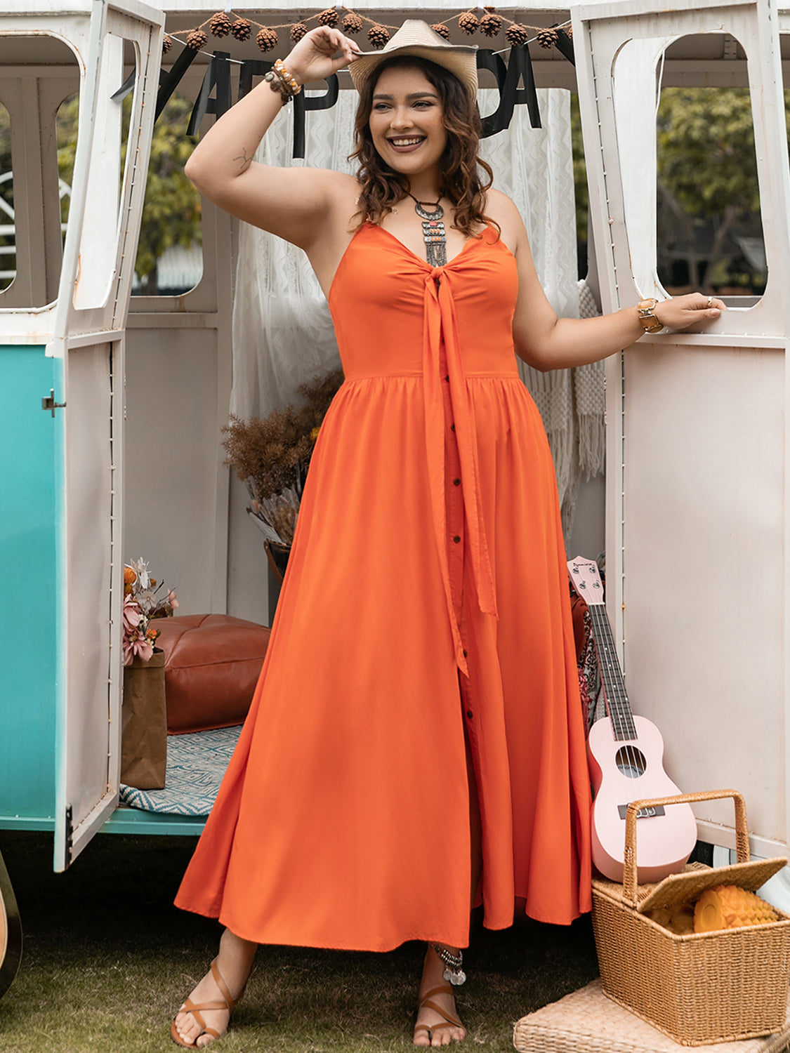 Plus Size Halter Neck Midi Dress   