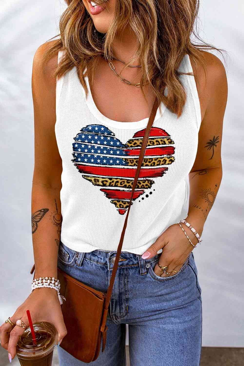 Star and Stripe USA Heart Graphic Scoop Neck Tank White S 