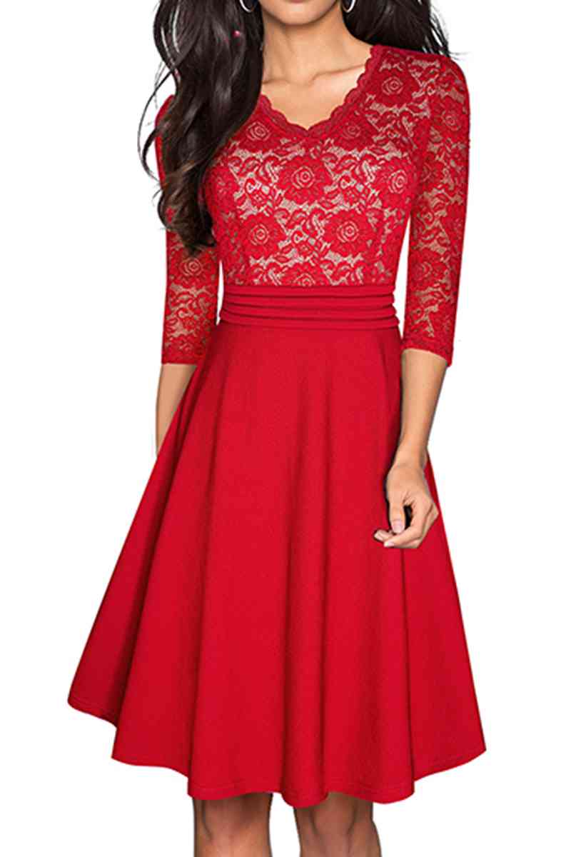 V-Neck Lace Detail Knee-Length Dress Red S 