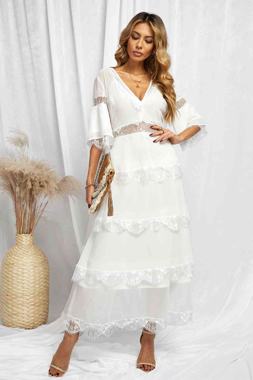 V-Neck Spliced Lace Maxi Dress White S 