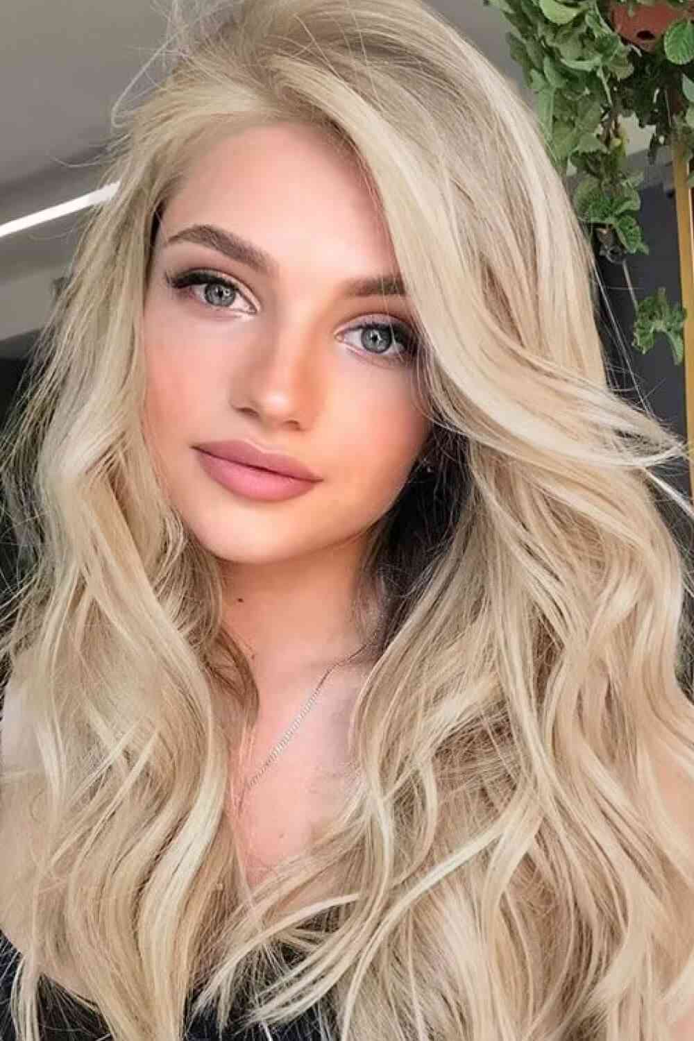 13*2" Lace Front Wigs Synthetic Long Wave 25" 150% Density Blonde One Size 