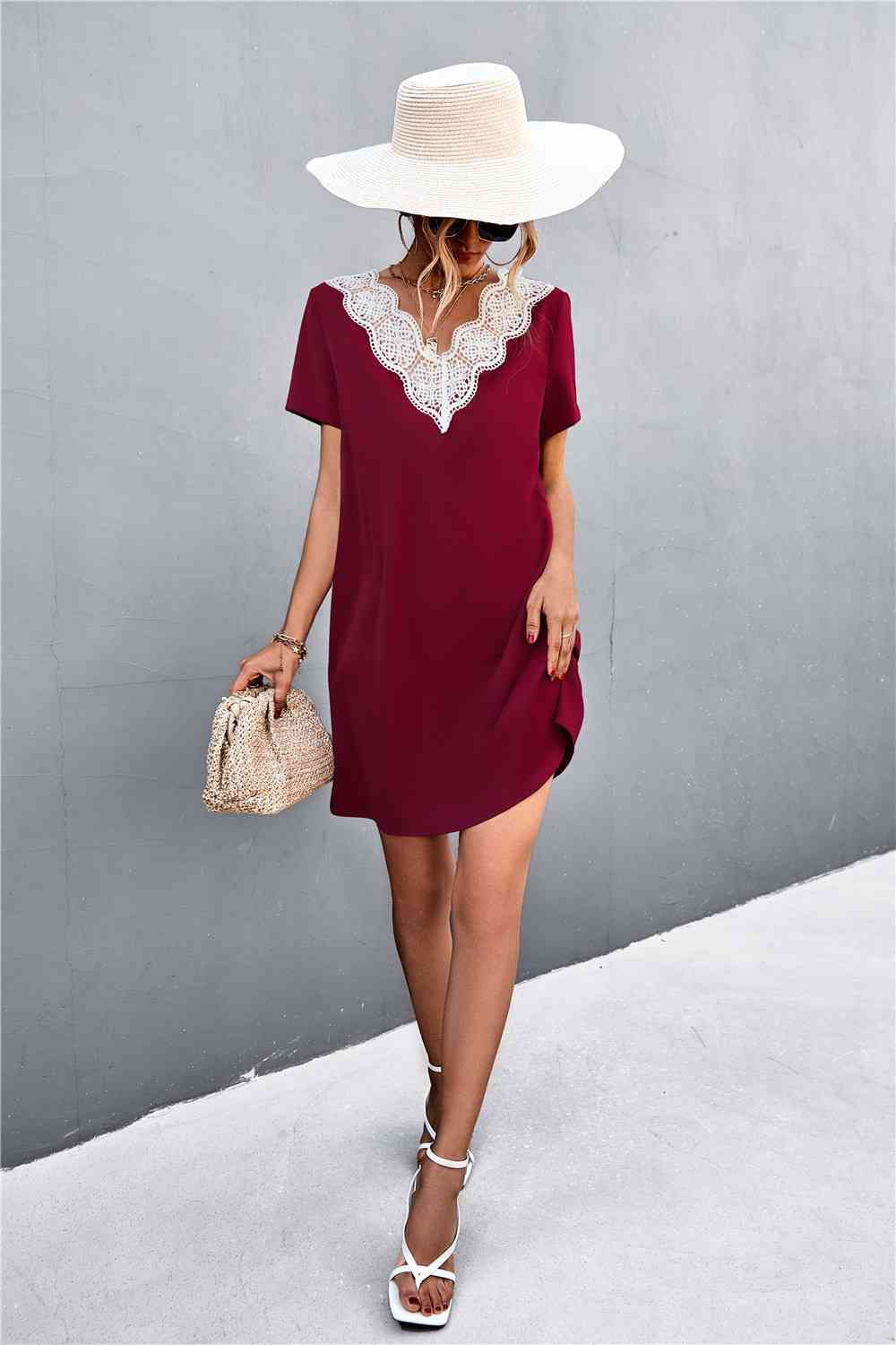 Spliced Lace Contrast Short Sleeve Dress   
