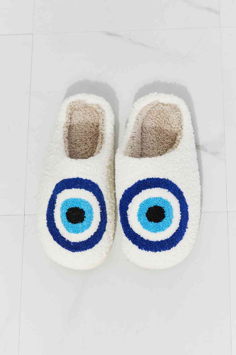 MMShoes Eye Plush Slipper   