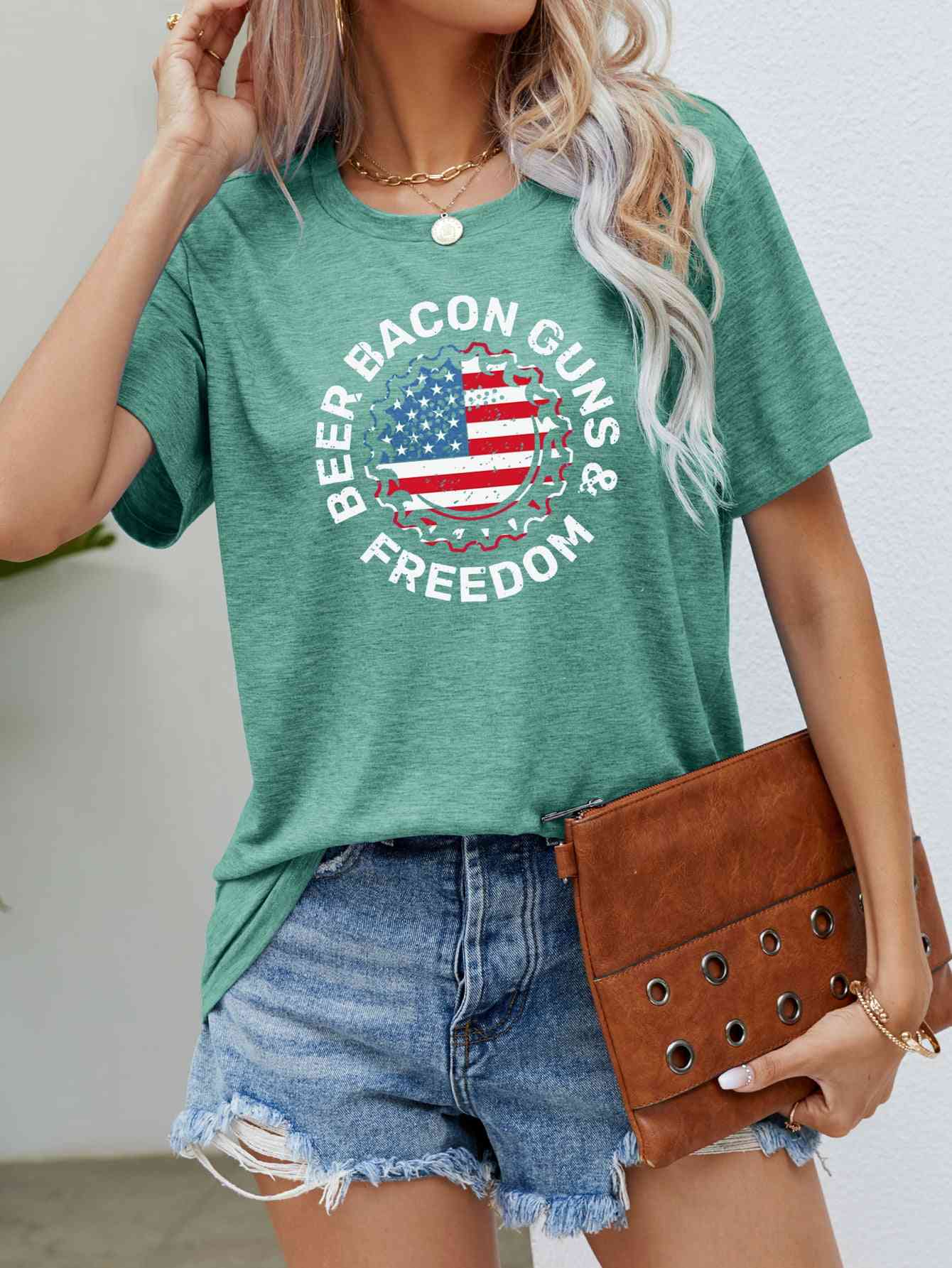BEER BACON GUNS & FREEDOM US Flag Graphic Tee Gum Leaf S 
